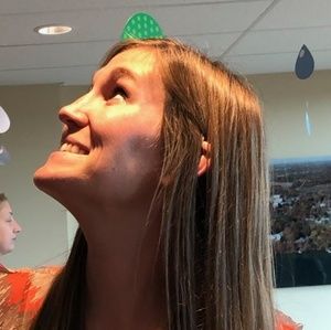 Meet your Posher, Alexis